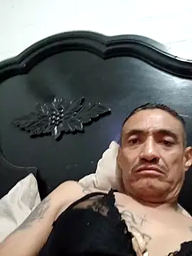 Snapshot of Innsaciable chatting on 10-25-25, 09:08 Innsaciable online show from 10-25-25, 09:08