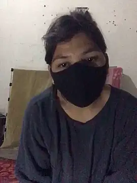 Snapshot of manuu79 chatting on 02-21-25, 04:05 manuu79 online show from 02-21-25, 04:05