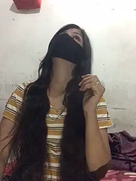 Snapshot of manuu79 chatting on 02-25-25, 04:14 manuu79 online show from 02-25-25, 04:14