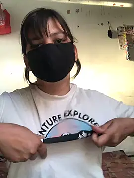 Snapshot of manuu79 chatting on 03-11-25, 12:17 manuu79 online show from 03-11-25, 12:17