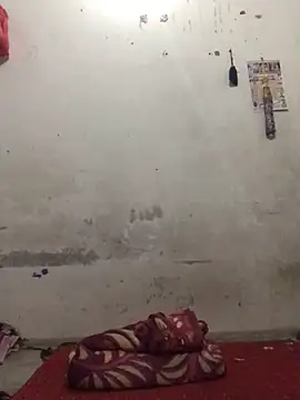 Snapshot of manuu79 chatting on 03-14-25, 03:58 manuu79 online show from 03-14-25, 03:58