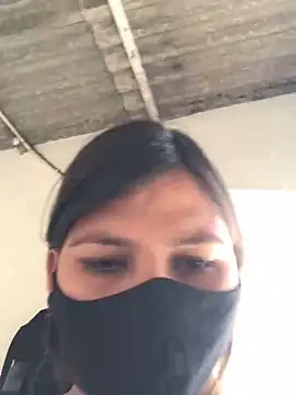 Snapshot of manuu79 chatting on 02-24-25, 08:27 manuu79 online show from 02-24-25, 08:27