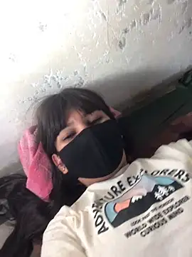 Snapshot of manuu79 chatting on 03-03-25, 11:00 manuu79 online show from 03-03-25, 11:00