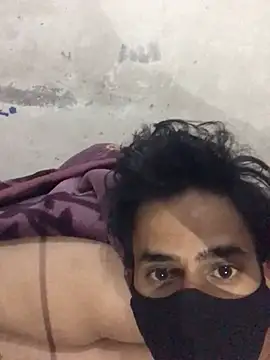 Snapshot of manuu79 chatting on 03-05-25, 12:11 manuu79 online show from 03-05-25, 12:11