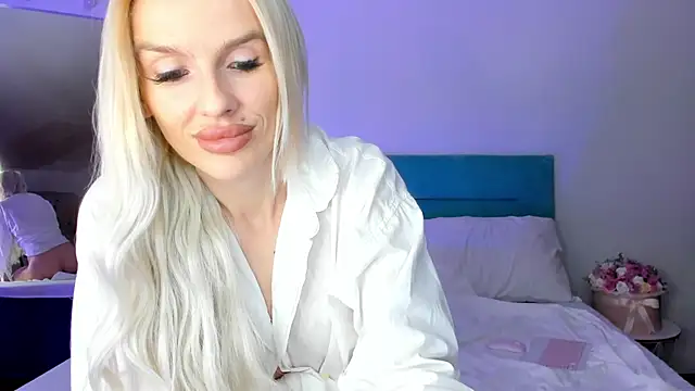 Lana kitty   online show from 10-14-25, 12:22