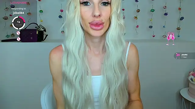 Lana kitty   online show from 09-22-25, 10:16