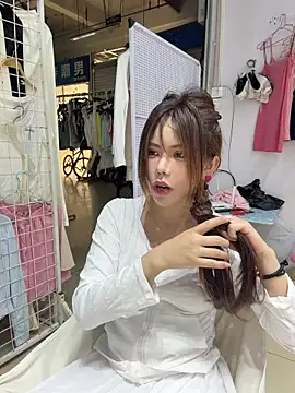 Selenaaaaa- online show from 04-07-26, 05:53