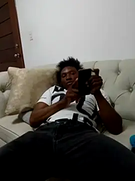 Snapshot of elchicomielrd chatting on 01-13-26, 07:34 elchicomielrd online show from 01-13-26, 07:34