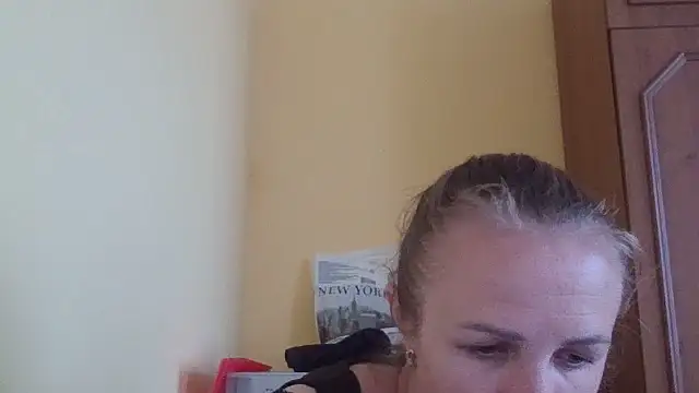 Snapshot of Milaniya261 chatting on 06-23-26, 12:03 Milaniya261 online show from 06-23-26, 12:03