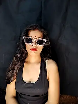 Snapshot of riyagupta5 chatting on 11-09-25, 05:17 riyagupta5 online show from 11-09-25, 05:17