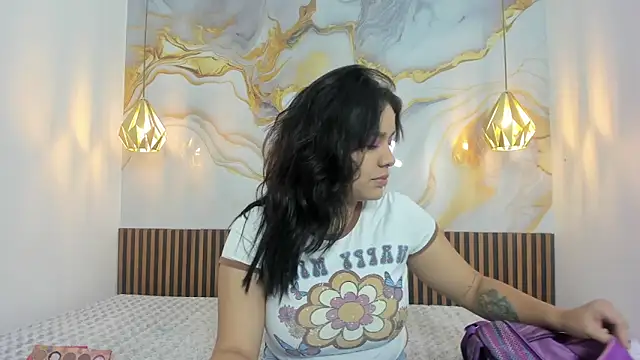 Snapshot of MelissaGilll chatting on 09-15-25, 08:20 MelissaGilll online show from 09-15-25, 08:20