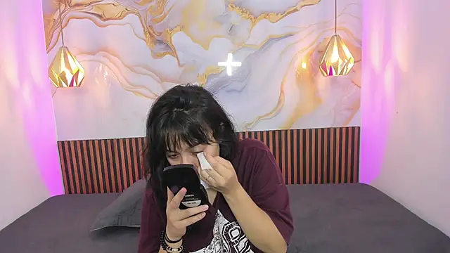 Snapshot of MelissaGilll chatting on 10-15-25, 07:22 MelissaGilll online show from 10-15-25, 07:22