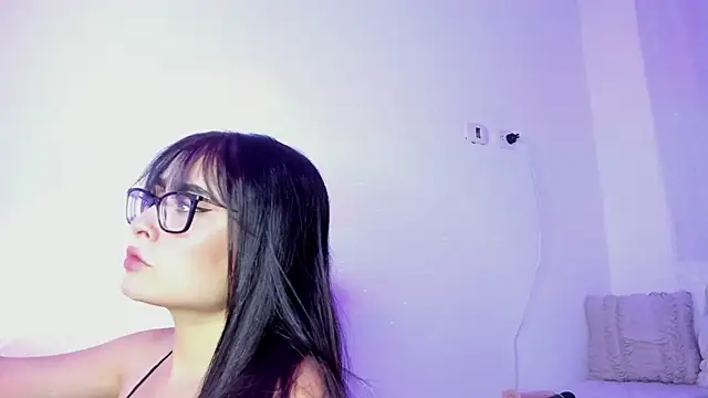 Aria uwu online show from 03-09-25, 07:12