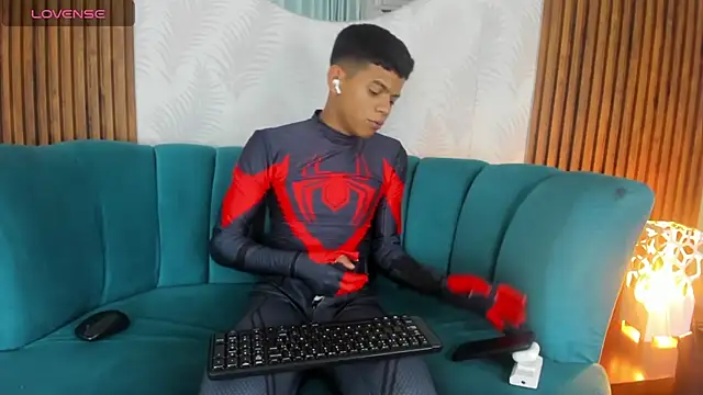 Snapshot of Jeffry_wolvess chatting on 03-01-25, 06:21 Jeffry wolvess online show from 03-01-25, 06:21