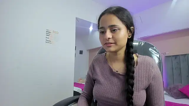 Giselle Roldan online show from 02-13-26, 07:47