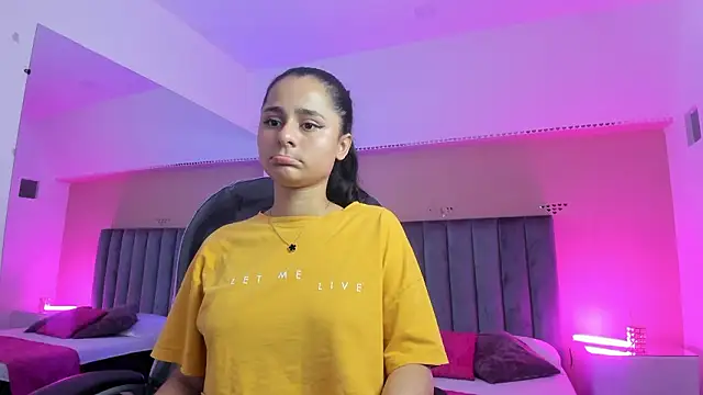 Giselle Roldan online show from 02-24-26, 07:26