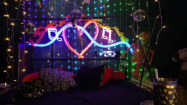 Snapshot of anonymouszN chatting on 02-22-26, 09:49 anonymouszN online show from 02-22-26, 09:49