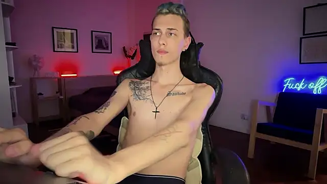 Den BlueXx online show from 12-19-25, 12:25