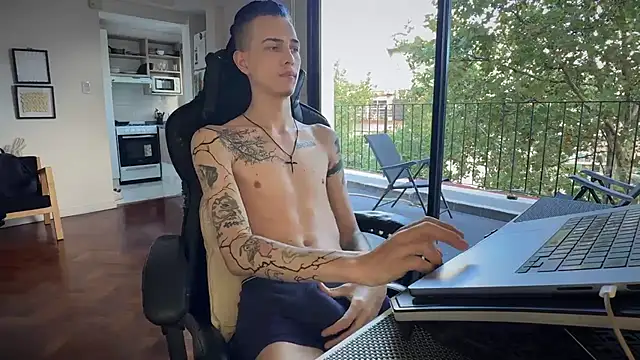 Den BlueXx online show from 04-08-26, 07:37