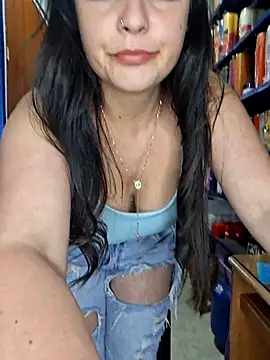 Snapshot of nidia2026 chatting on 04-15-26, 07:58 nidia2026 online show from 04-15-26, 07:58