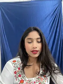 Snapshot of Sugarlips-14 chatting on 03-21-25, 04:06 Sugarlips-14 online show from 03-21-25, 04:06