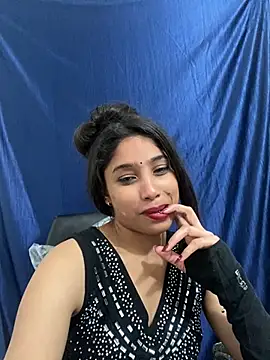 Snapshot of Sugarlips-14 chatting on 03-15-25, 10:35 Sugarlips-14 online show from 03-15-25, 10:35