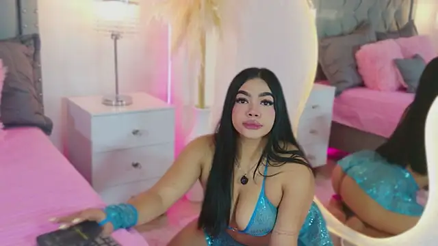 Snapshot of AllissonJames chatting on 11-30-25, 11:33 AllissonJames online show from 11-30-25, 11:33