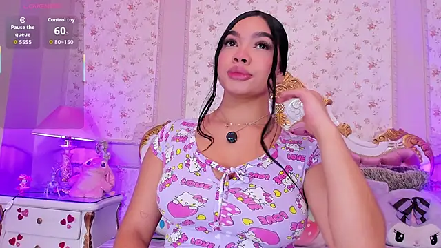 Snapshot of AllissonJames chatting on 10-27-25, 11:44 AllissonJames online show from 10-27-25, 11:44