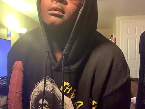 BigKittyRaven online show from 12-20-24, 03:25