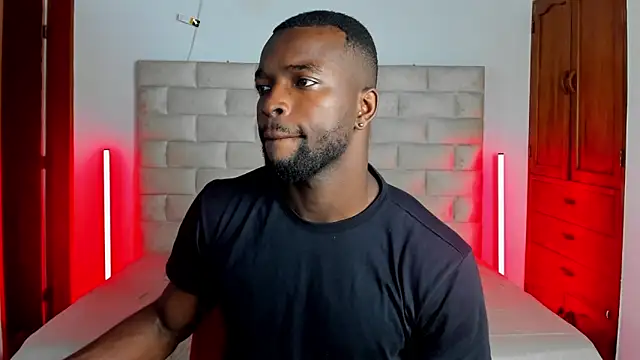 Snapshot of Dylan_Taylor chatting on 03-03-26, 03:13 Dylan Taylor online show from 03-03-26, 03:13