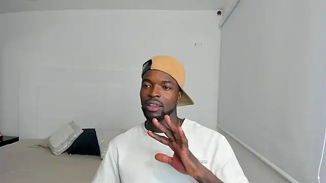 Dylan Taylor online show from 03-08-25, 01:50