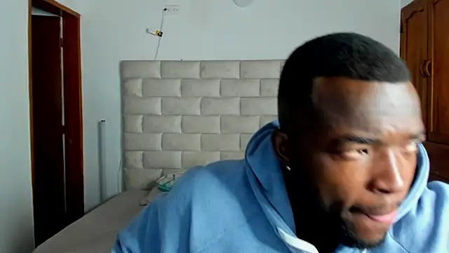 Snapshot of Dylan_Taylor chatting on 02-28-26, 03:50 Dylan Taylor online show from 02-28-26, 03:50