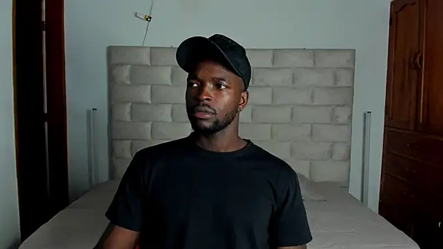 Snapshot of Dylan_Taylor chatting on 02-22-26, 02:36 Dylan Taylor online show from 02-22-26, 02:36