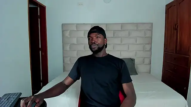 Dylan Taylor online show from 11-15-25, 12:20