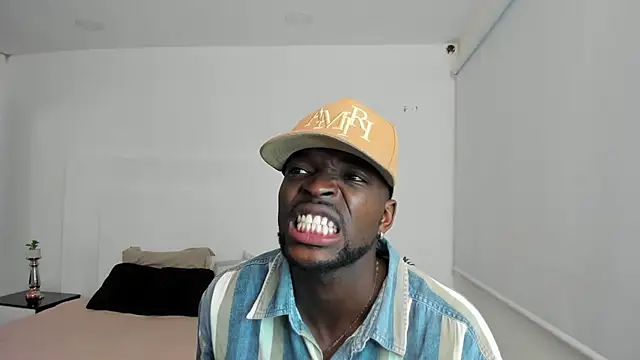 Dylan Taylor online show from 03-04-25, 03:33
