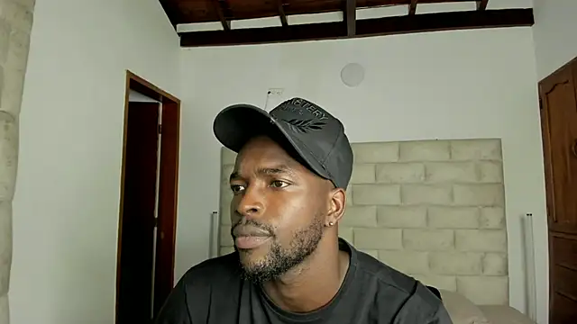 Snapshot of Dylan_Taylor chatting on 02-19-26, 04:31 Dylan Taylor online show from 02-19-26, 04:31