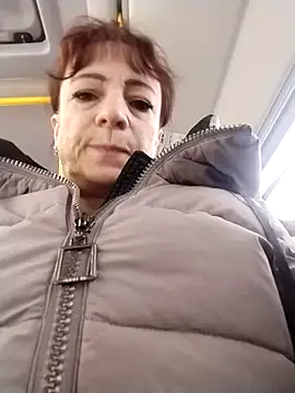 Snapshot of Lorrain_Dorrie chatting on 02-15-25, 10:00 Lorrain Dorrie online show from 02-15-25, 10:00