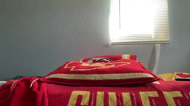 Snapshot of skarfosbabes69 chatting on 05-20-26, 04:48 skarfosbabes69 online show from 05-20-26, 04:48
