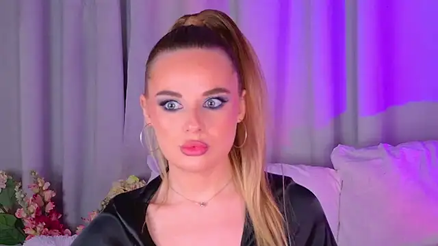 BeatriceEsmont online show from 09-20-25, 09:31