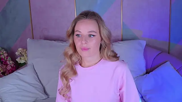 BeatriceEsmont online show from 03-09-25, 08:31