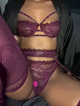 Nova Kane online show from 10-17-25, 04:16