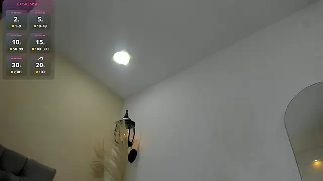 Snapshot of bruno_miller_ chatting on 05-19-26, 10:39 bruno miller online show from 05-19-26, 10:39