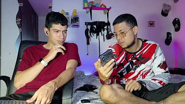 Snapshot of Nymphobuddies chatting on 03-02-26, 05:42 Nymphobuddies online show from 03-02-26, 05:42