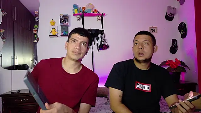 Snapshot of Nymphobuddies chatting on 02-19-26, 11:56 Nymphobuddies online show from 02-19-26, 11:56