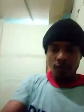 Snapshot of Bigote_Big0357 chatting on 11-13-25, 02:04 Bigote Big0357 online show from 11-13-25, 02:04