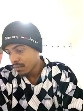 Snapshot of Bigote_Big0357 chatting on 01-18-26, 05:27 Bigote Big0357 online show from 01-18-26, 05:27