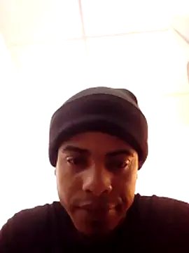 Snapshot of Bigote_Big0357 chatting on 10-21-25, 04:50 Bigote Big0357 online show from 10-21-25, 04:50