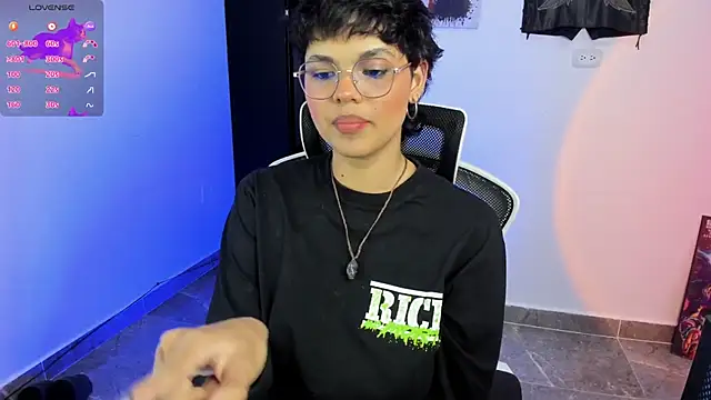 gooddess isis online show from 10-21-25, 06:13