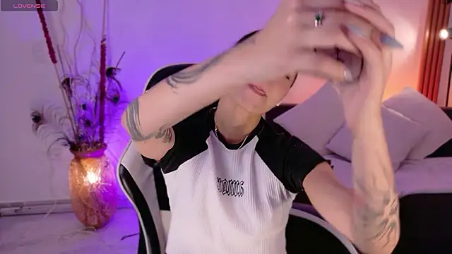 AnabelWolf online show from 03-20-26, 03:24