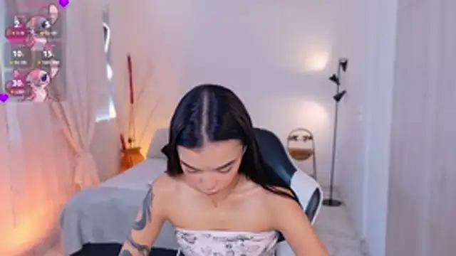 AnabelWolf online show from 11-13-25, 03:27